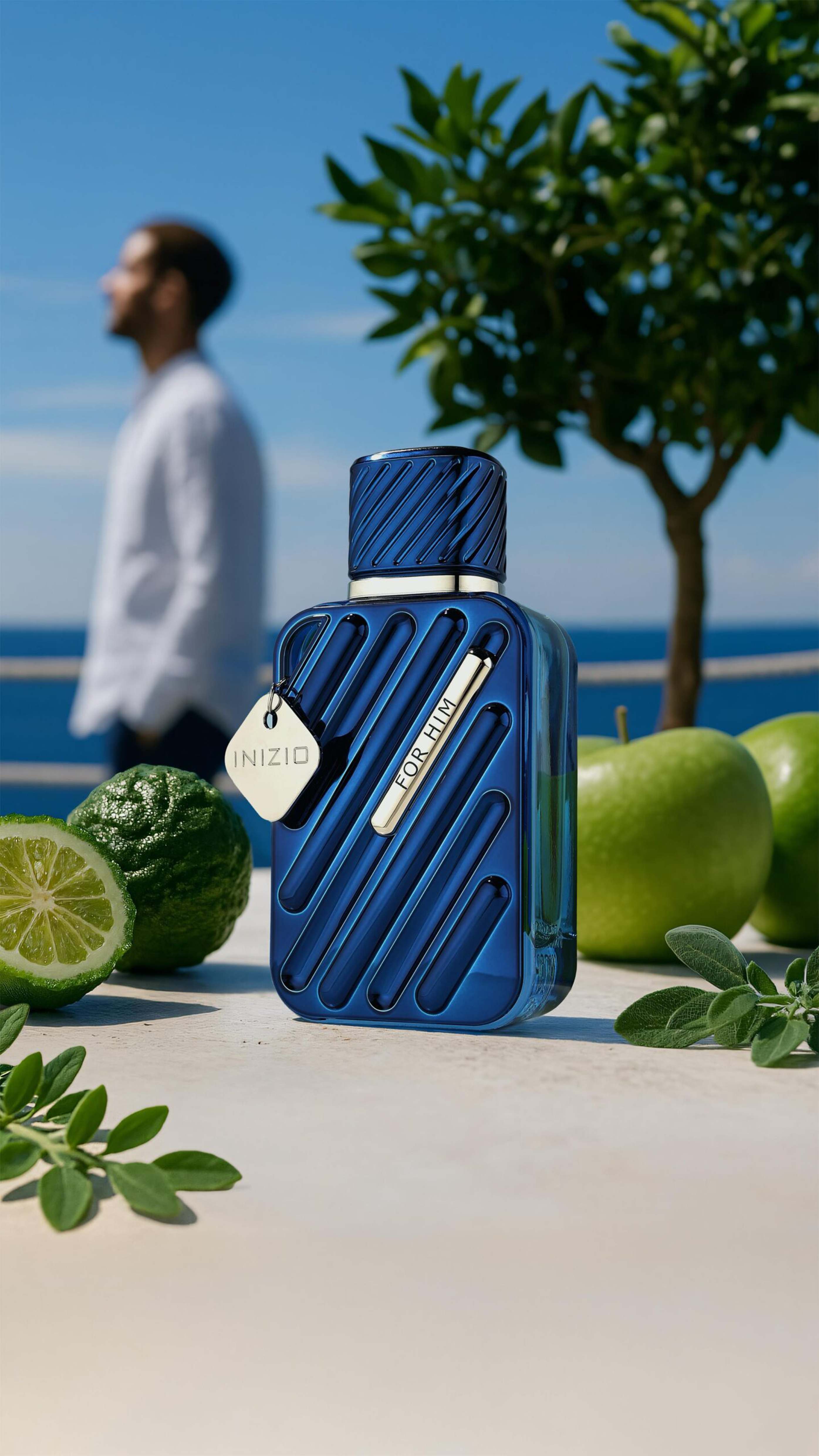 Perfume，Perfume bottle，Cosmetics，Beauty products，Fragrance，