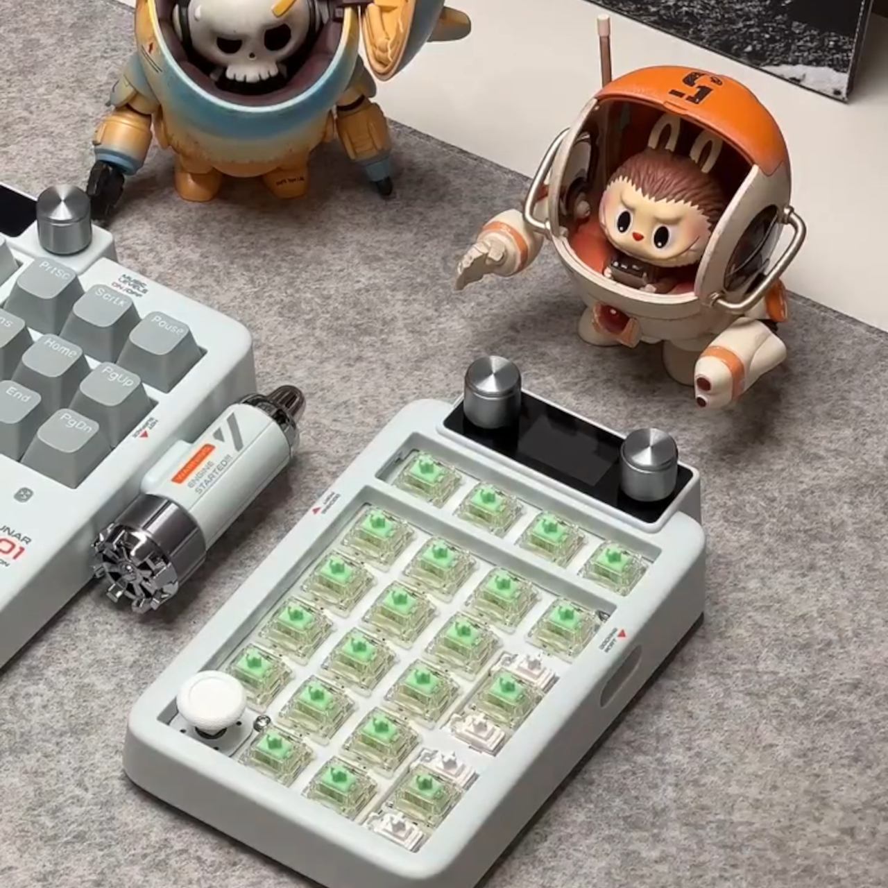 Keysme Lunar 02，Moon Theme，Digital keyboard，RGB light ring，Personalized Key Cap，