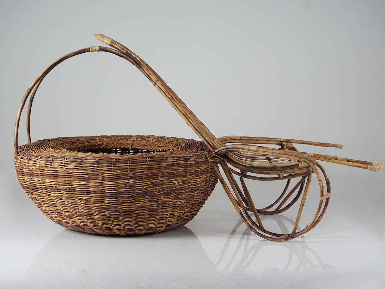 Ary Cane，Unique design，cane chair，Sitting posture，