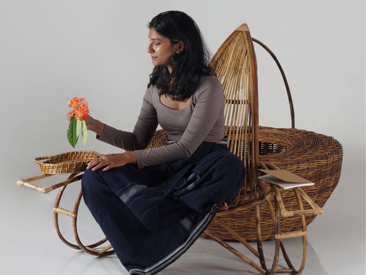 Ary Cane，Unique design，cane chair，Sitting posture，