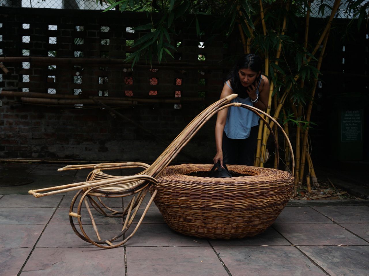 Ary Cane，Unique design，cane chair，Sitting posture，