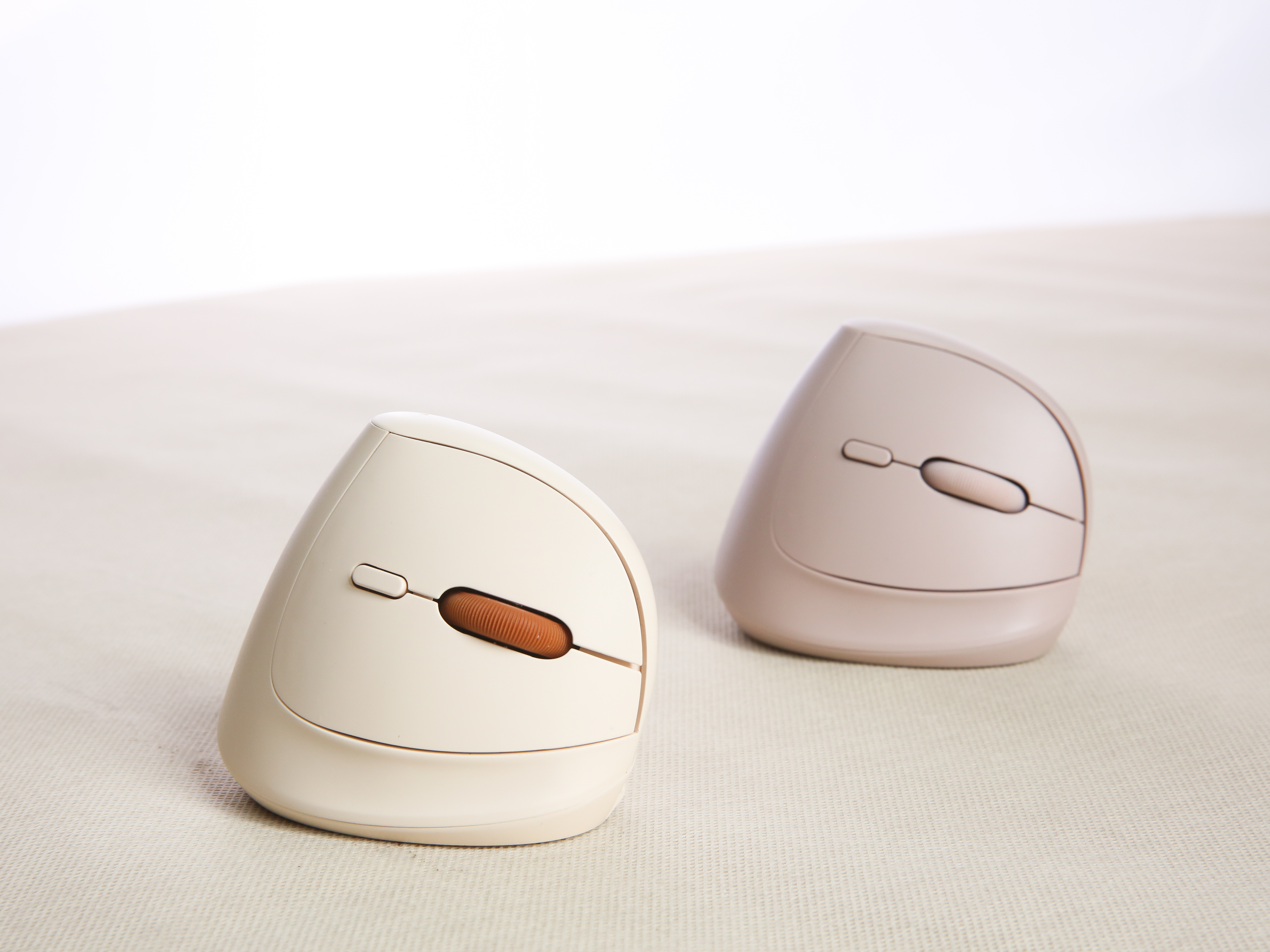 Yuanqi sugar，Vertical mouse，Mouse hand，wireless，to work in an office，Bluetooth Mouse ，Wireless mouse，