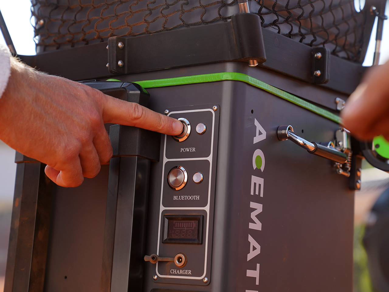 Tennis Training，AceMate，Intelligent return ball，Service machine，Rally Robot，