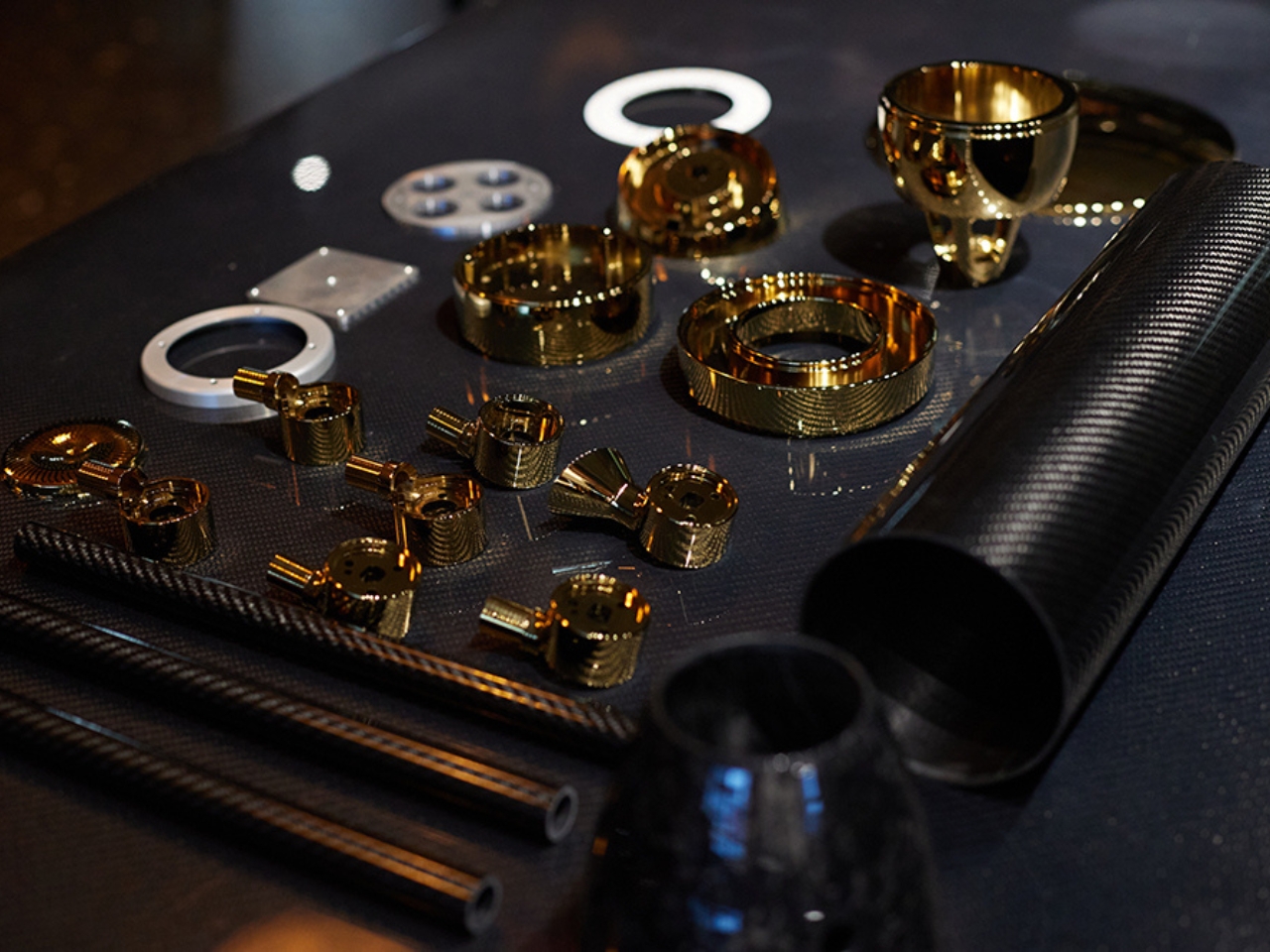 aurora，Acousto-optic integration，Intelligent atmosphere lamp，Floor lamp，Spatial Audio，