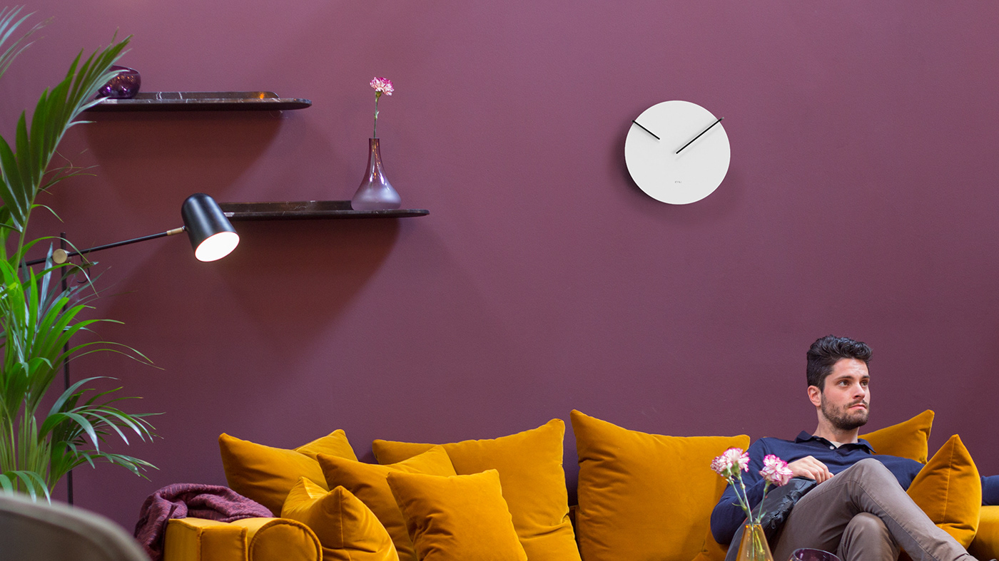 white，DISPLAY，Wall Clock，time，clocks and watches，