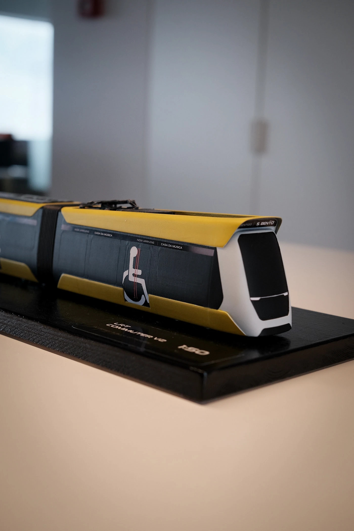 light rail transit，LRT，vehicle，industrial design，