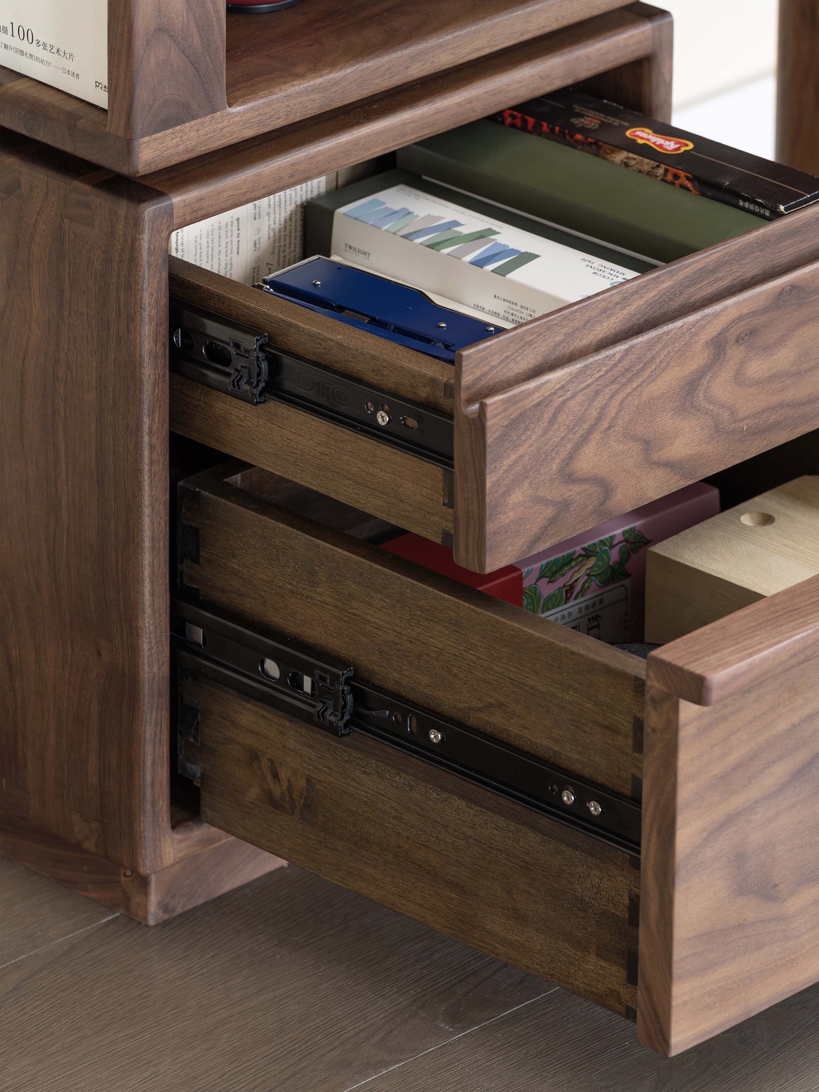 Black walnut furniture，Solid wood furniture，Original design，Residential Furniture，furniture design ，Module cabinet，