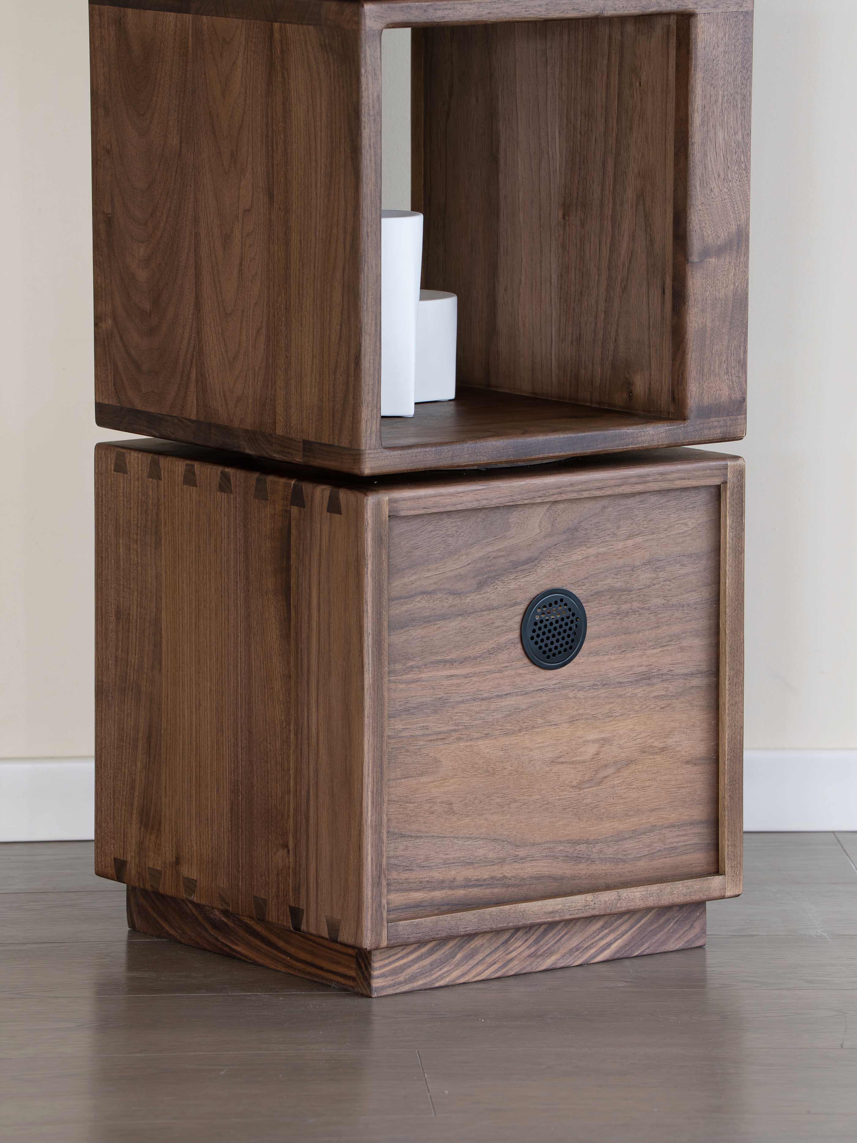 Black walnut furniture，Solid wood furniture，Original design，Residential Furniture，furniture design ，Module cabinet，