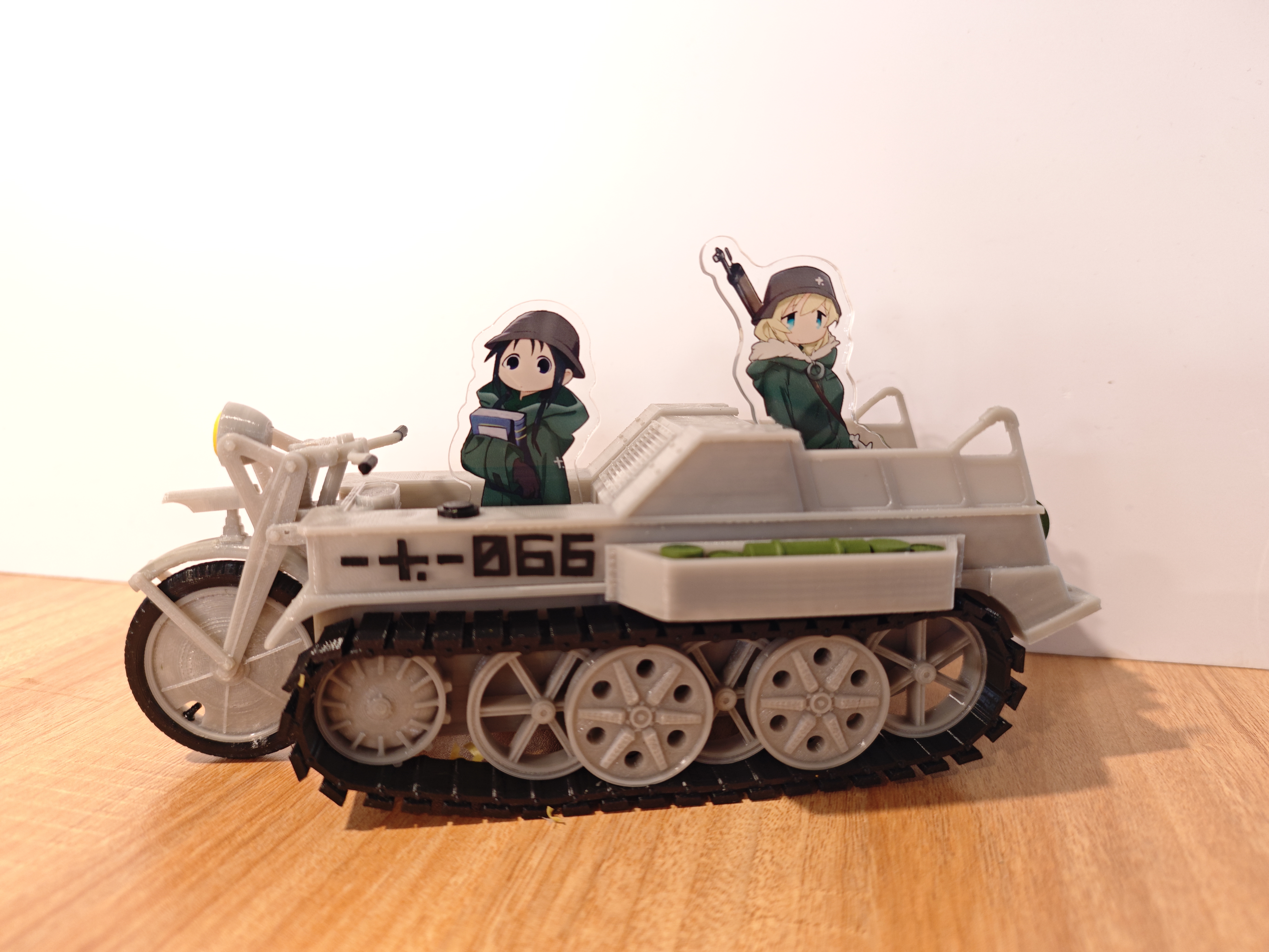 Maiden's End Travel，auto salon girls，Garage Kit，3D printing，