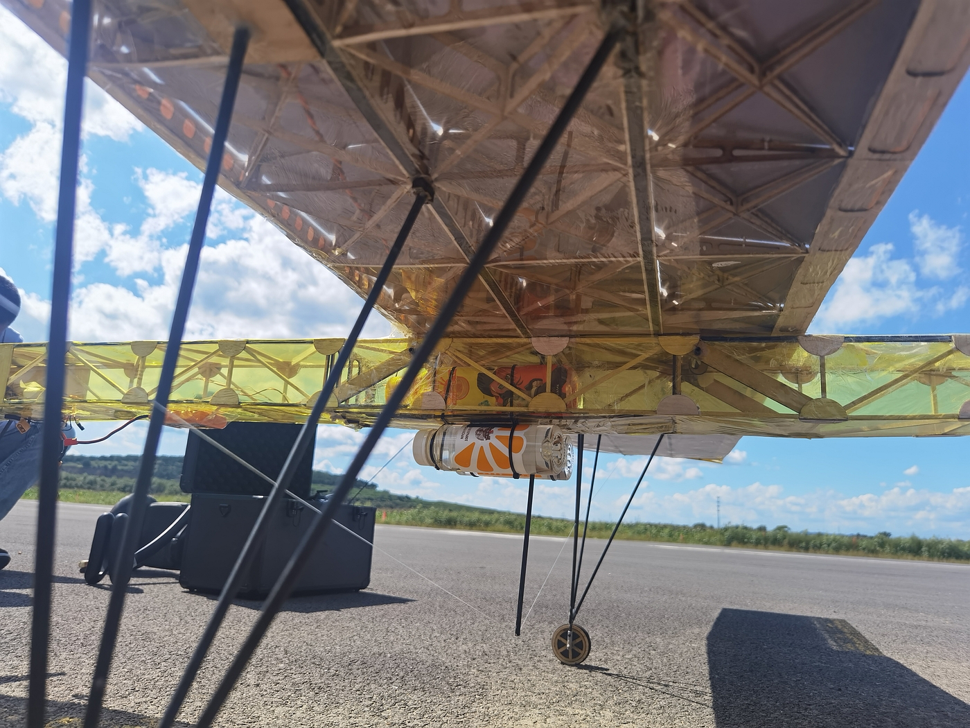 solar energy，aircraft，