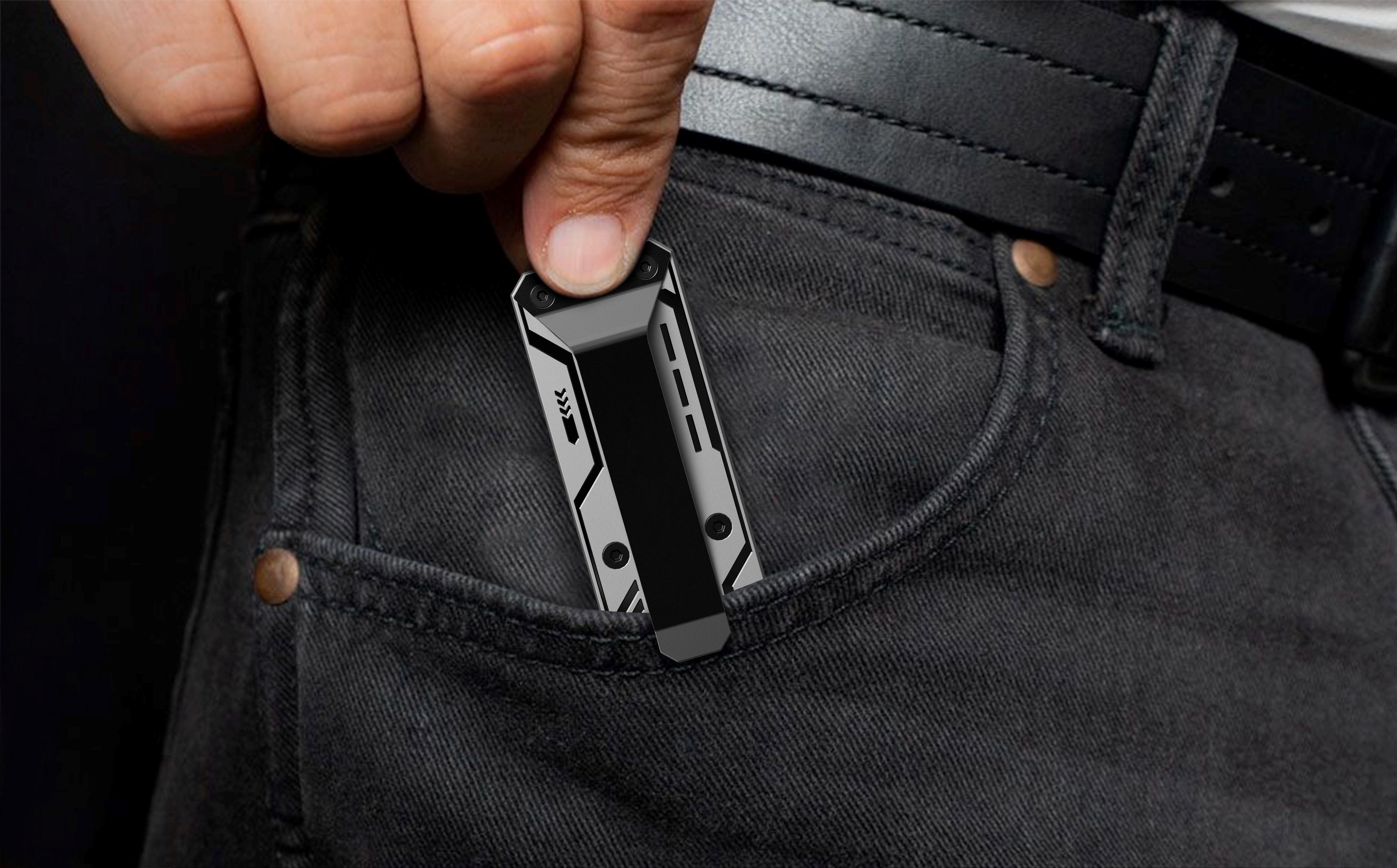 Find My keychain with tracking locator，