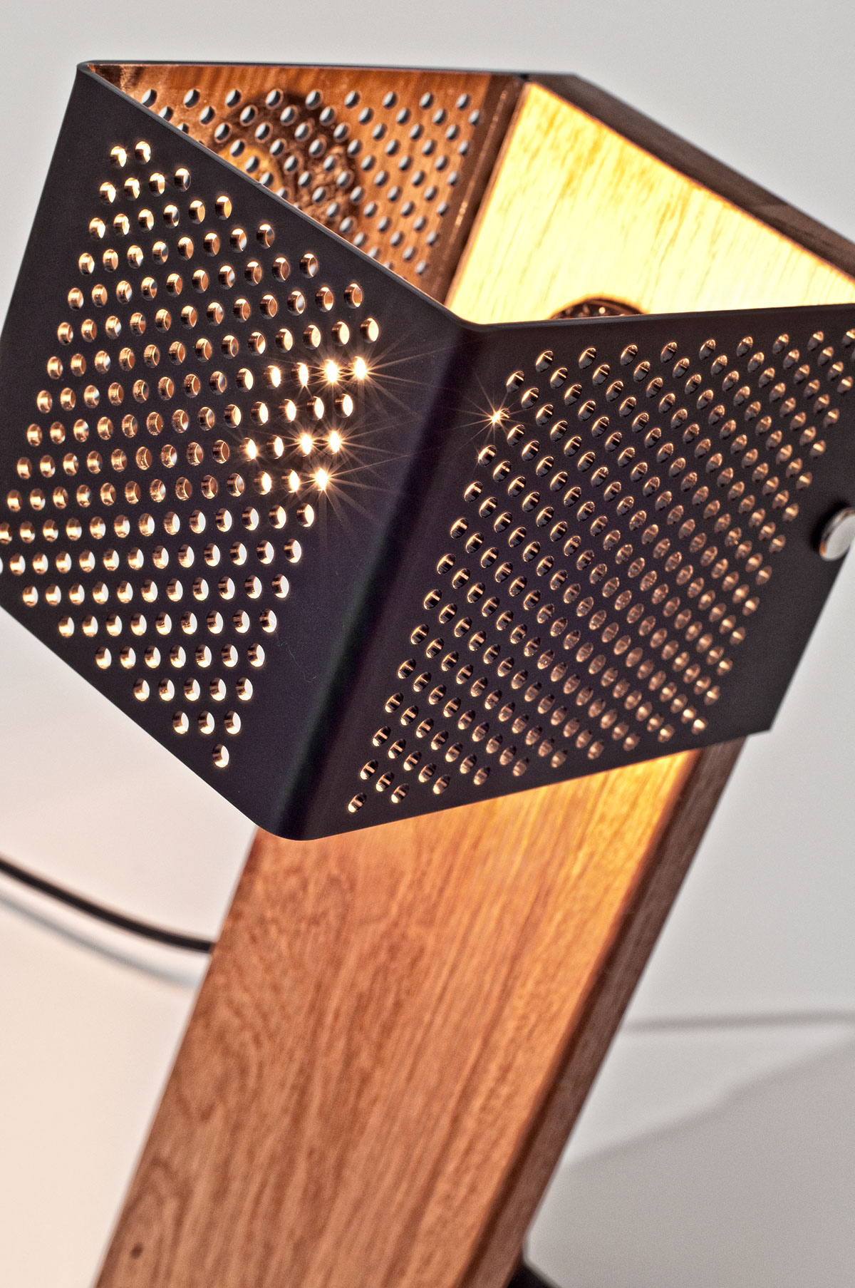 Reprint，Desk lamp，woodiness，Jonathan Dorthe，