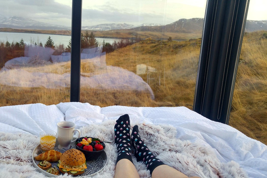 beautiful scenery，Iceland，decorate，nature，Glass room，