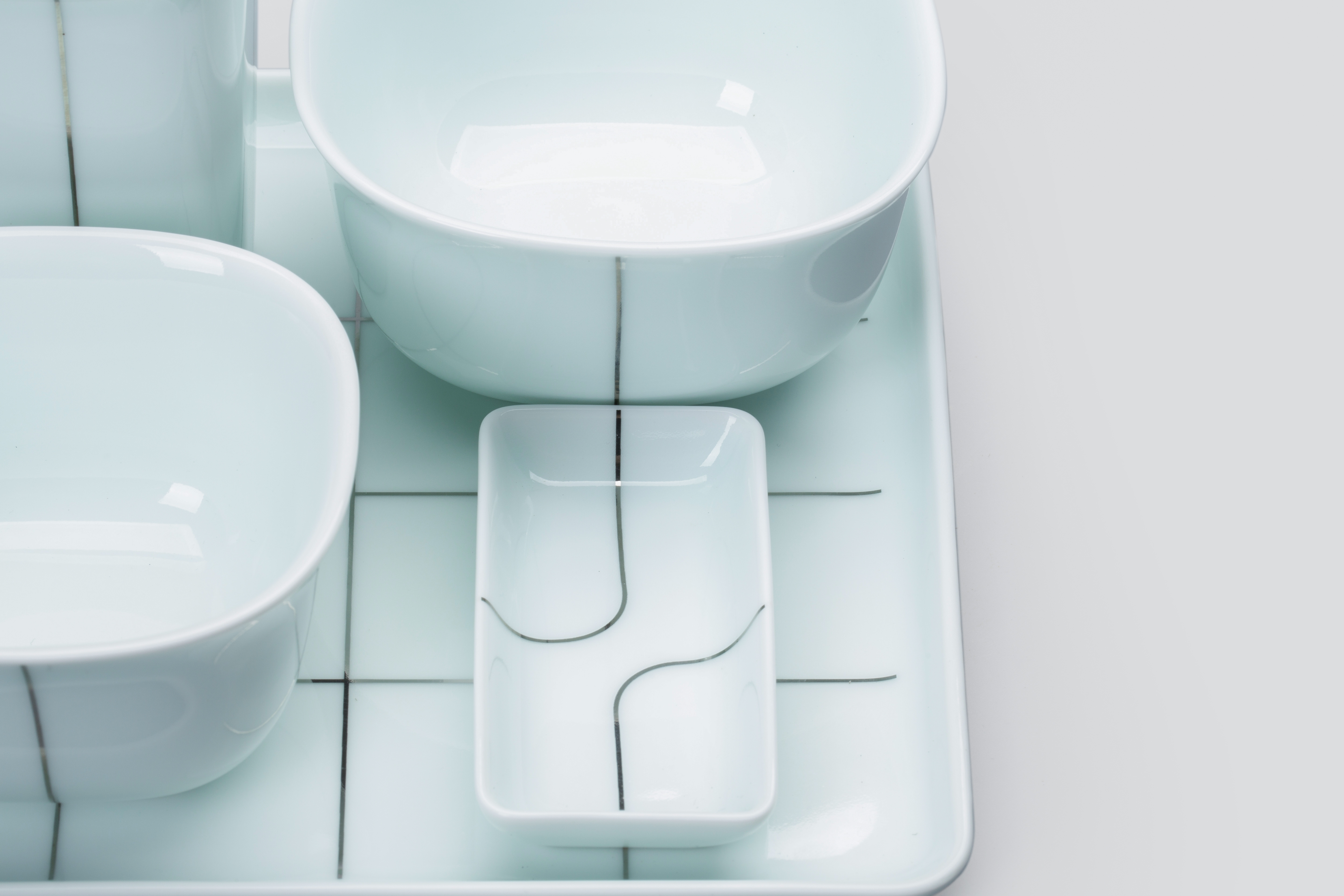 Ceramic tableware,