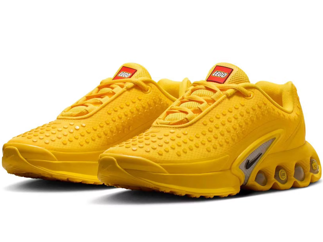 lego，nike，shoes，sneakers，Outdoor equipment，