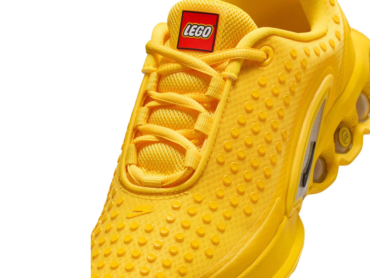 lego，nike，shoes，sneakers，Outdoor equipment，