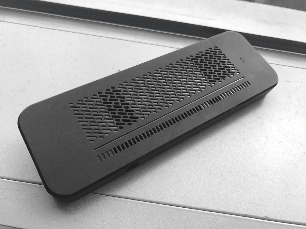 Built in lens，HDMI output，Low power consumption，Multi angle support，Intelligent device，