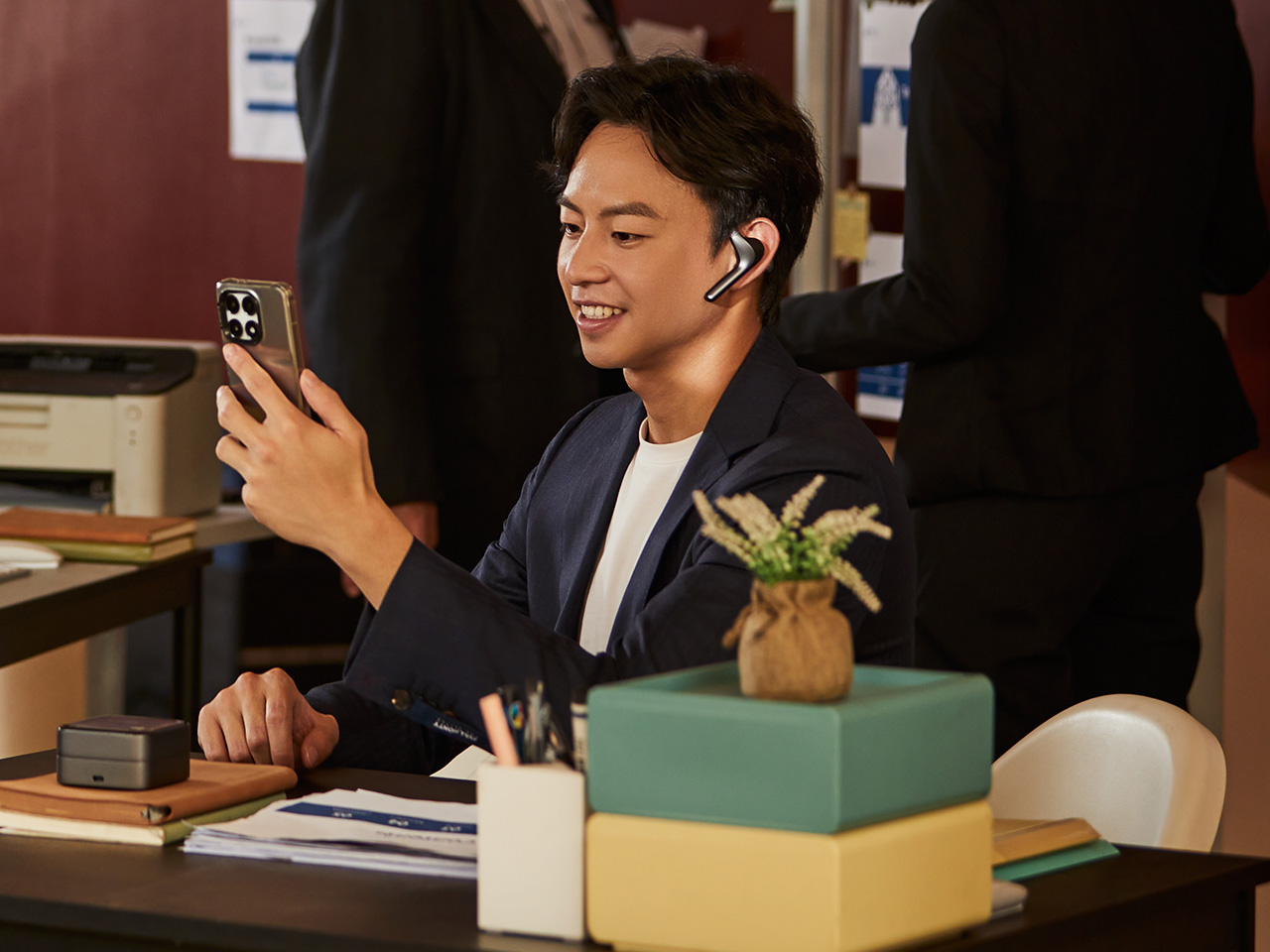 Timekettle W4 Pro，Translation headset，Digital，intelligence，