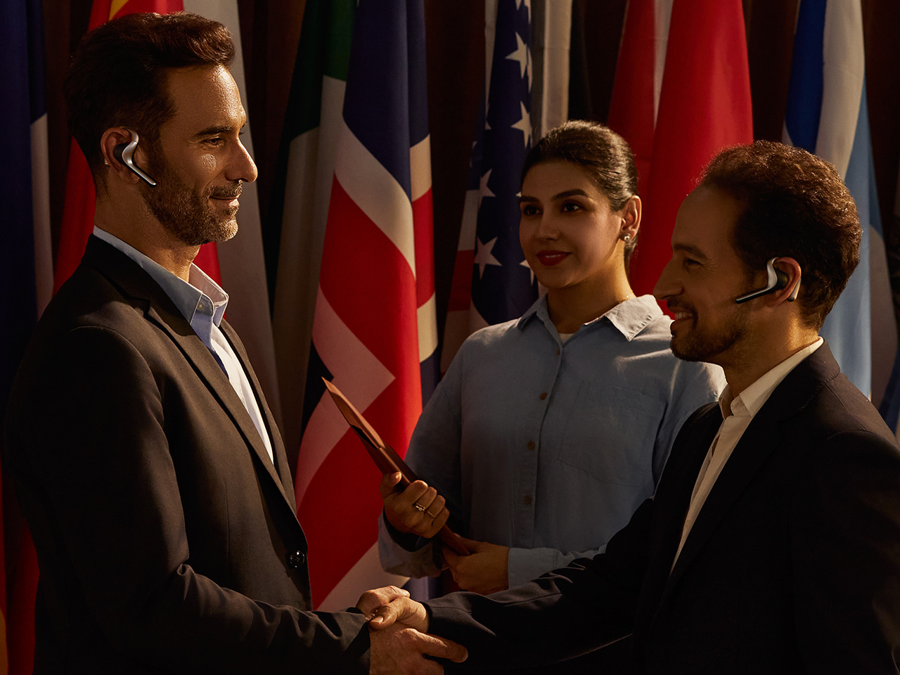 Timekettle W4 Pro，Translation headset，Digital，intelligence，