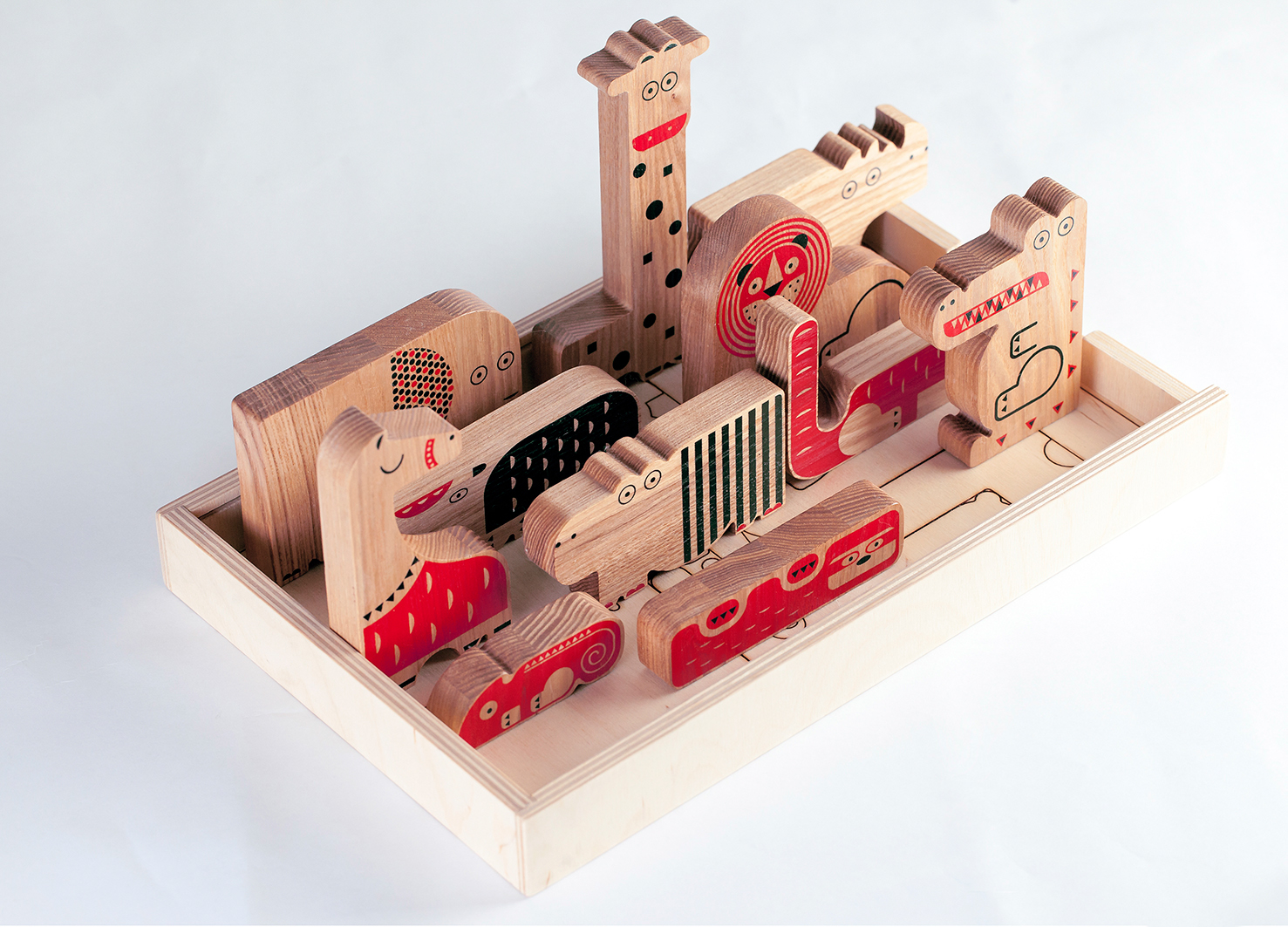 Animal World，hedgehog，fox，crocodile，lion，giraffe，rhinoceros，elephant，modern stylish，natural，Log material，truck，Tractor，automobile，vehicle，Animal modeling，Souptoys，jigsaw puzzle，Structure diagram，Rocking chair，Marine elements，octopus，shark，Bionics Design ，Wooden toys，children，Children's Toys，Toy design，