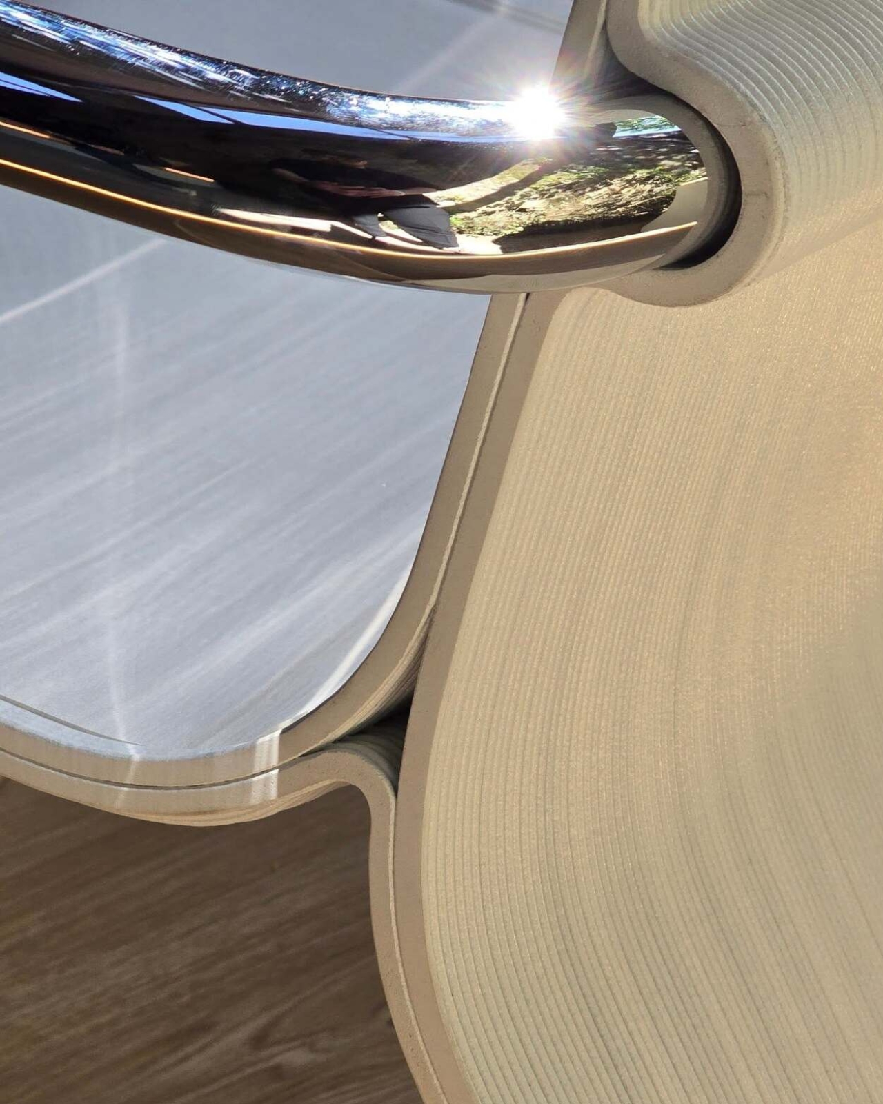 contour，Suspended handrail，Seamless design，Shaping cushion，3D printing，