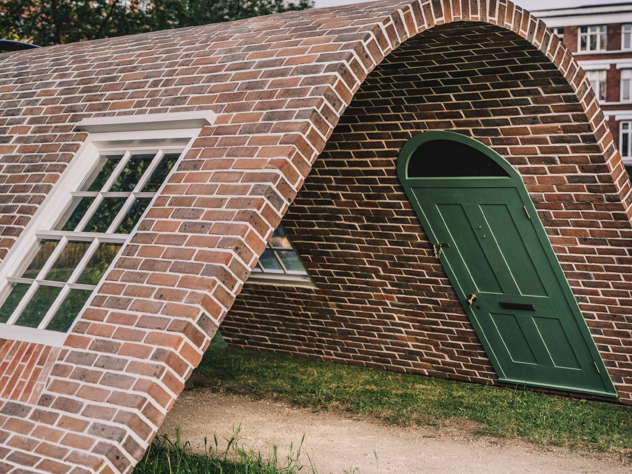 A Week at the Knees，Georgian architecture，Sculpture，Charterhouse Square，Public art ，