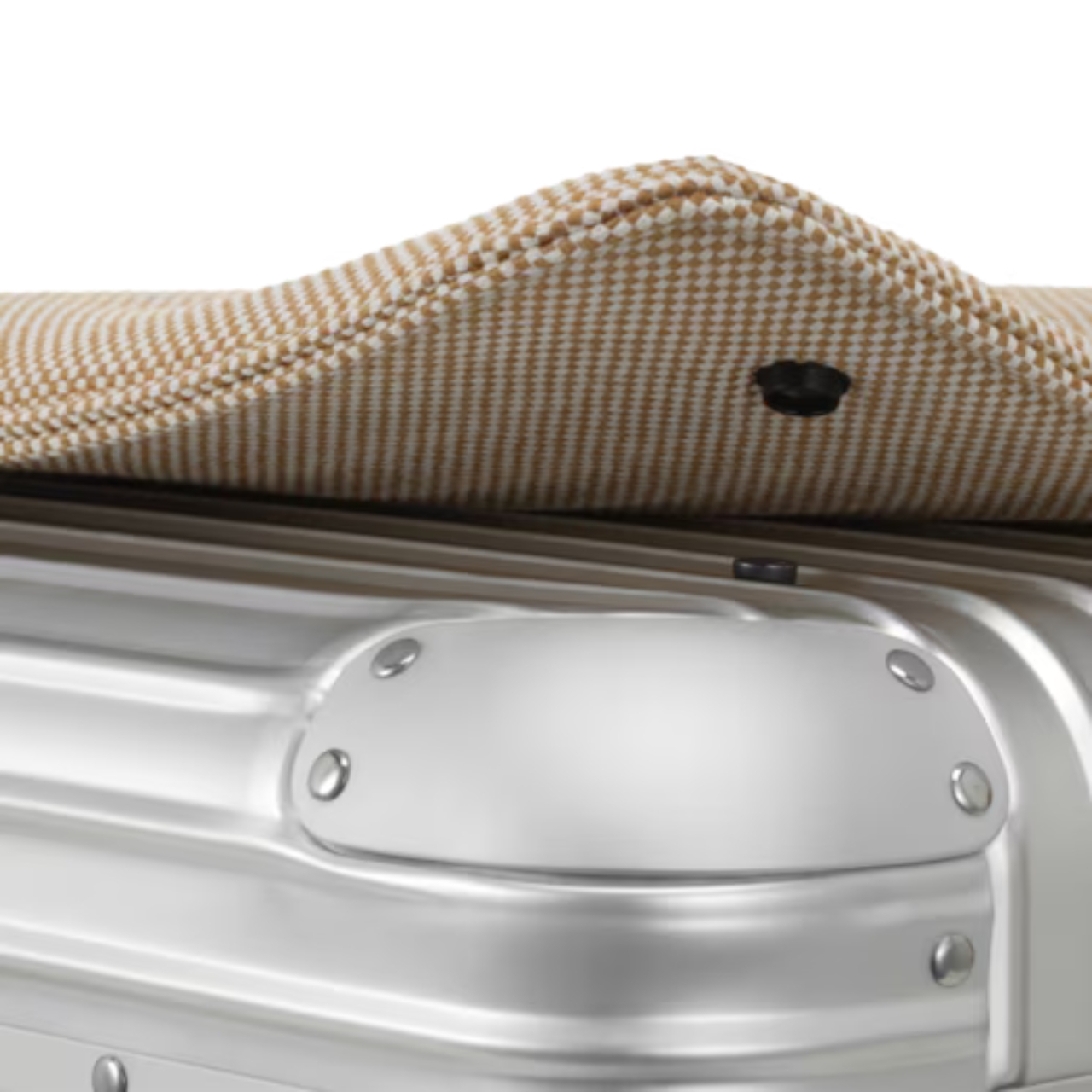 Aluminium，Limited Edition Furniture，Suitcase design，WIDTH，Rimova，