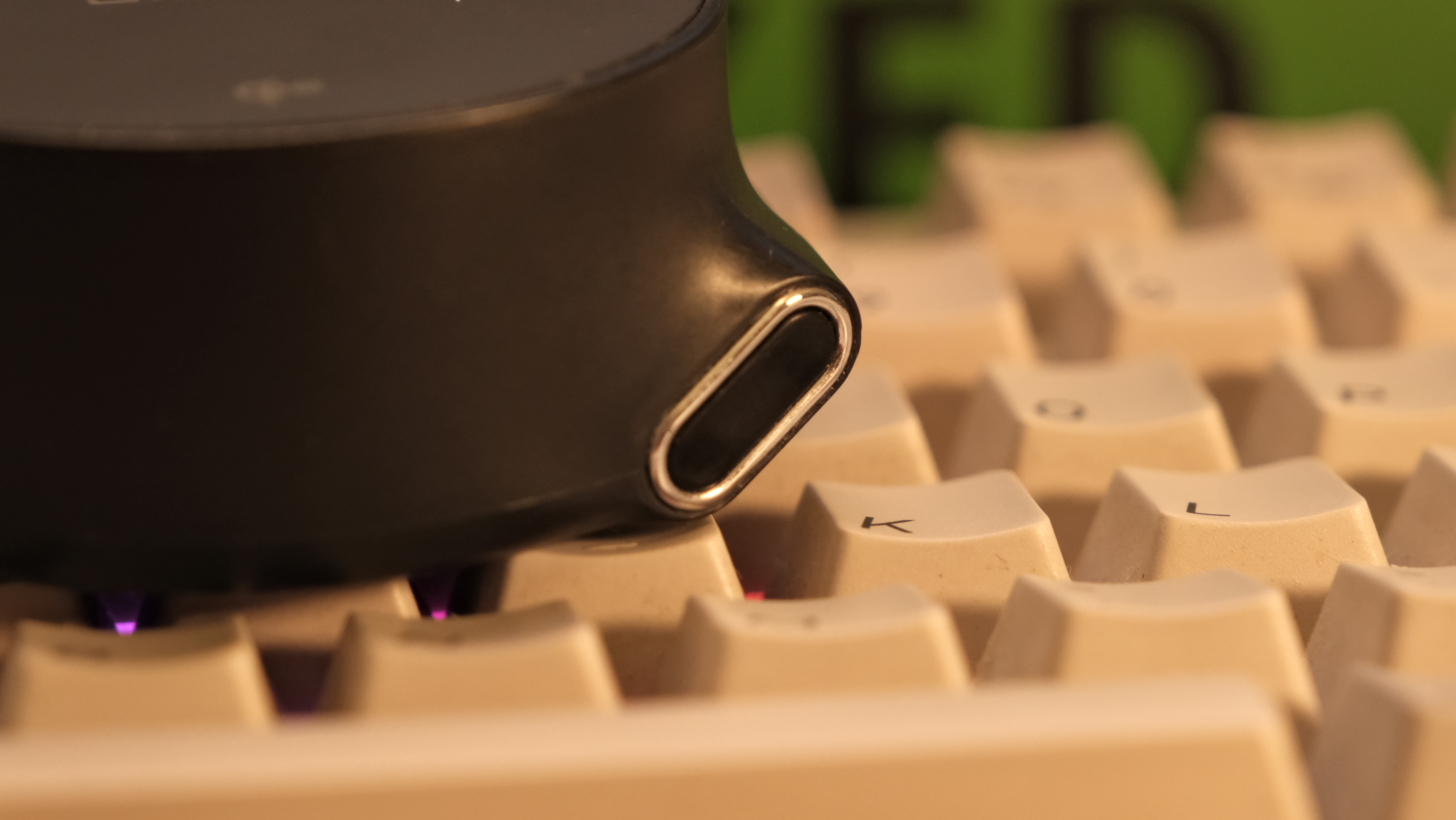 Wireless charging，Mobile wireless charging，Watch wireless charging，Magnetic suction wireless charging，flexible wire，3C digital products，Mobile phone peripheral，Mobile Accessories，