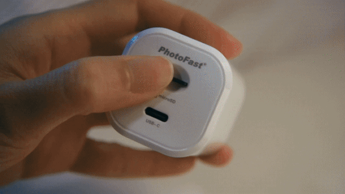 Charger，Can be backed up，2TB，data security，Travel artifact，