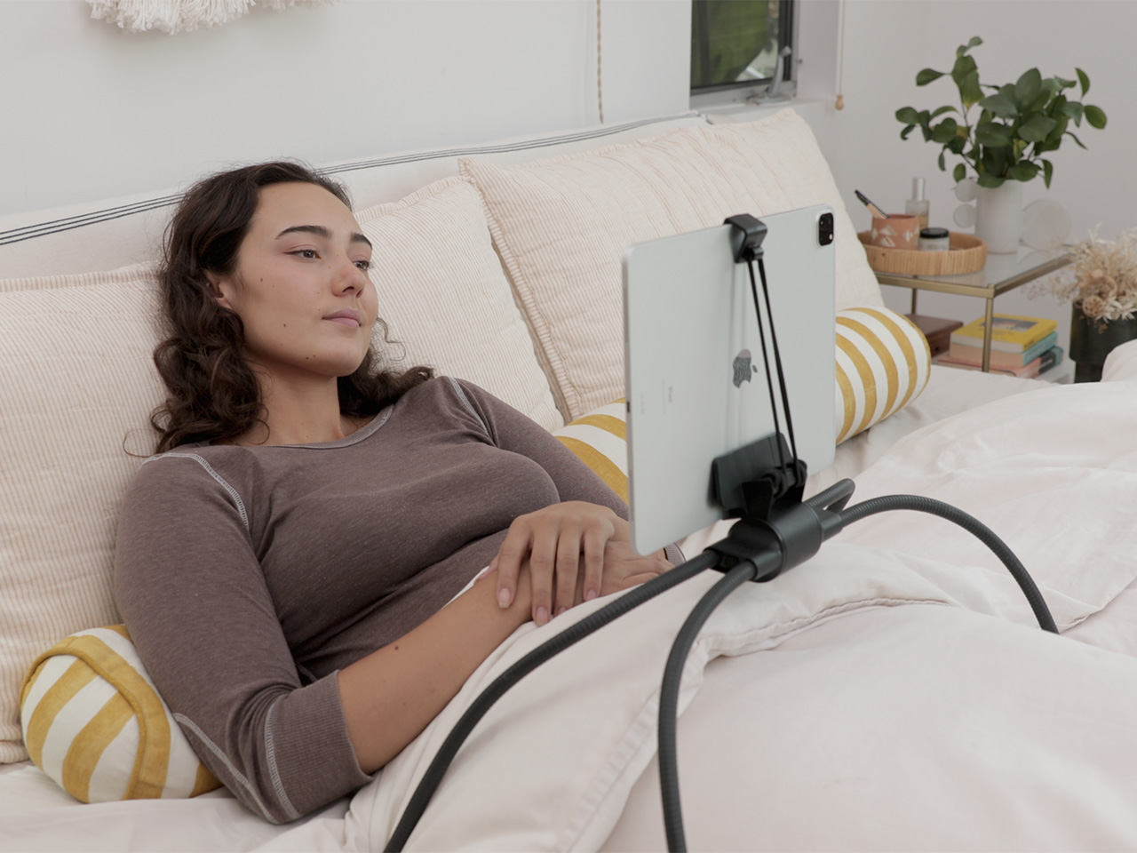 IPad bracket，Ergonomics，All aluminum one，Desktop artifact，Digital accessories，