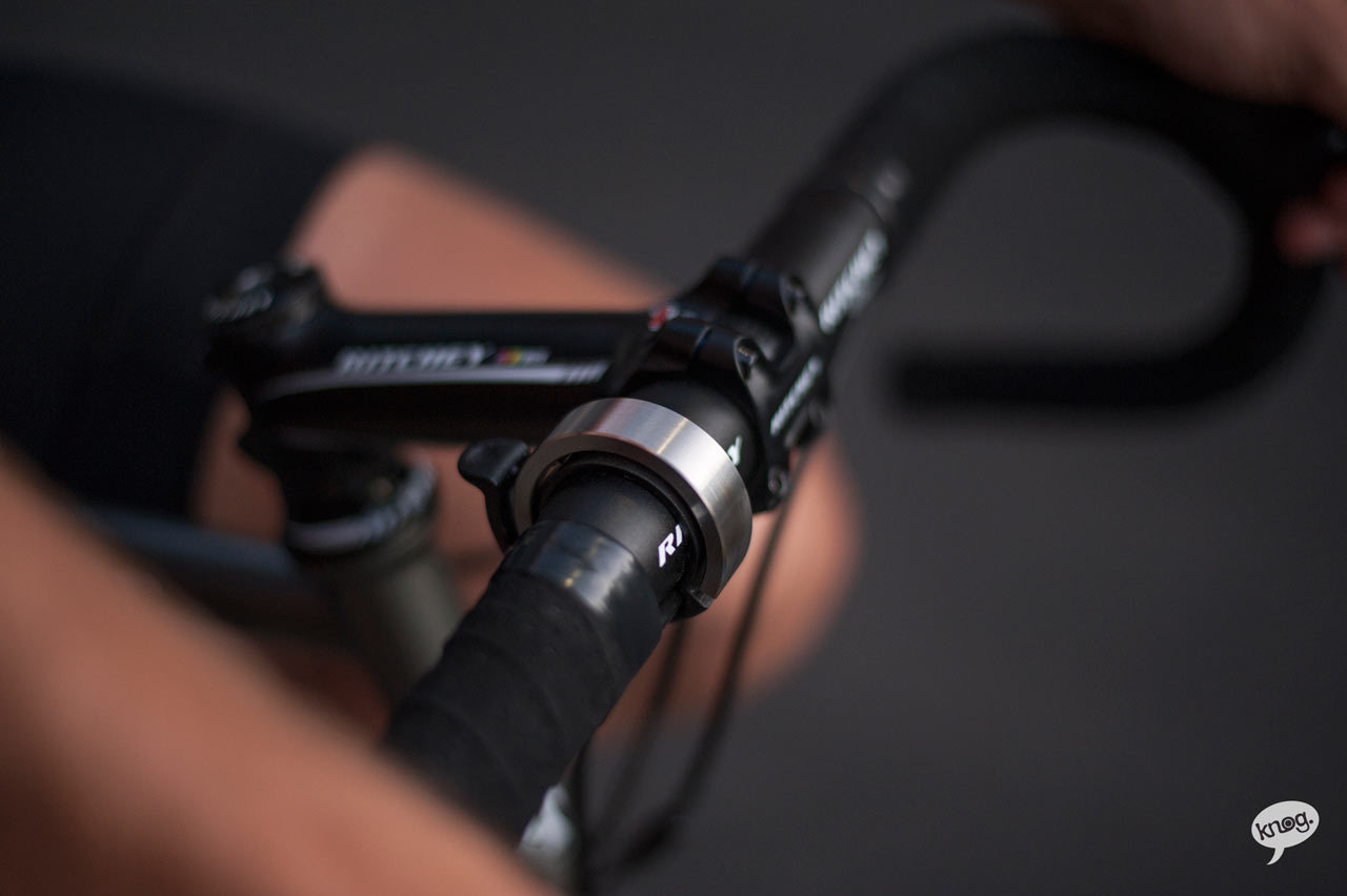 Bicycle，Car bell，Simplicity，Metal，motion，outdoors，