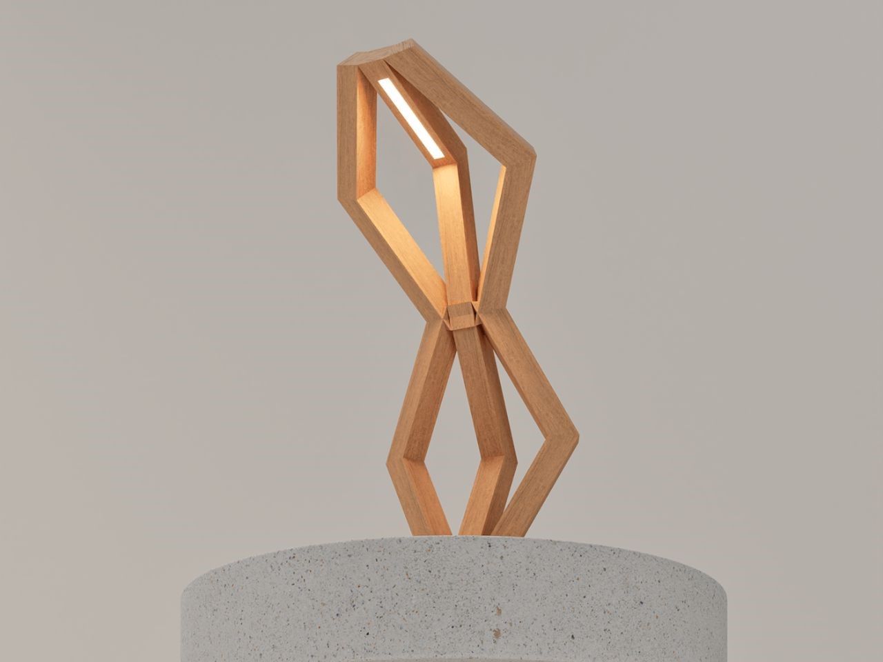 BERSERK，Desk lamp，furniture，Lighting tools，