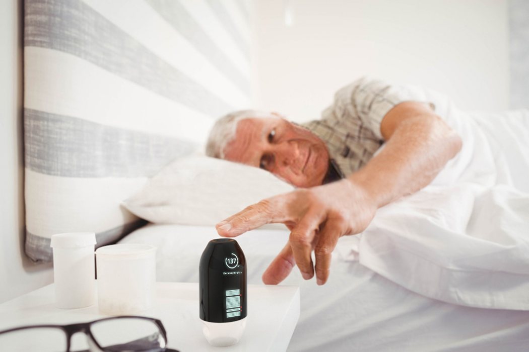 Medicine bottle，intelligence，conceptual design，Ali Mahmoudi，Shima Jahani，Reprint，