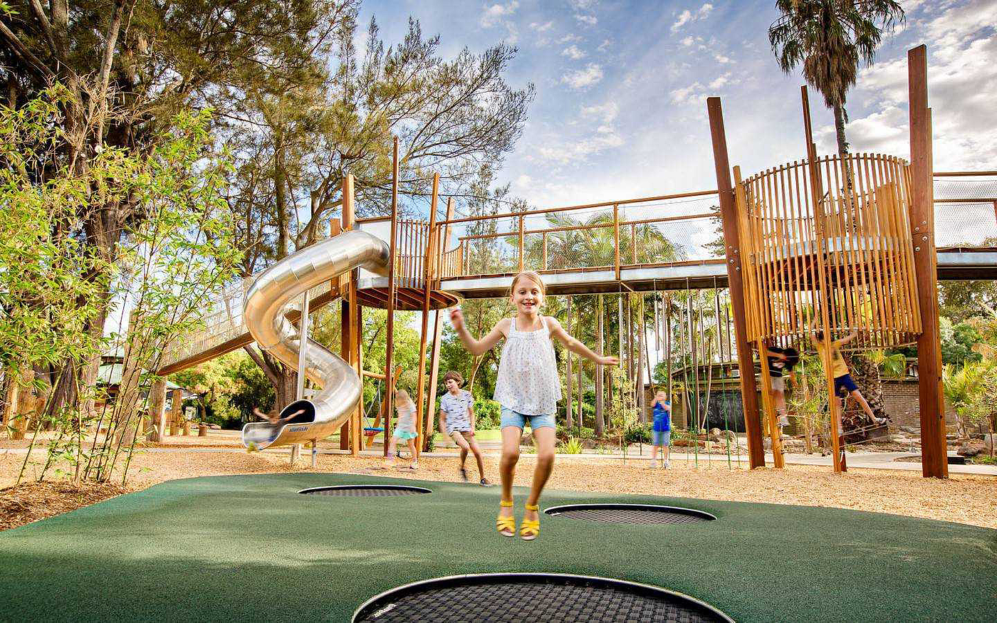 Amusement park design，environmental design，children，parent-child interaction ，outdoor，Play with water，sandy beach，forest，children，hexagon，