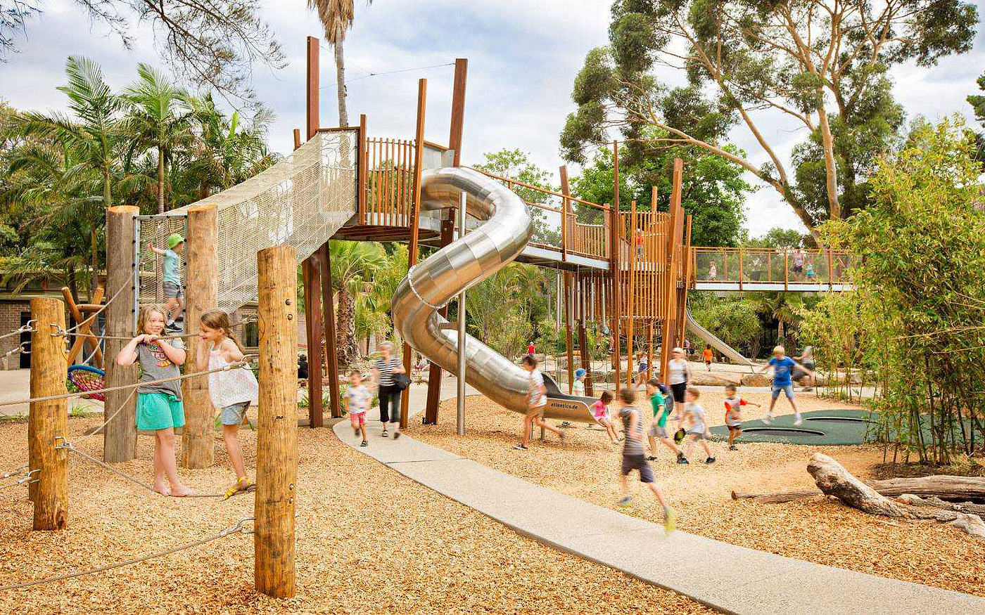 Amusement park design，environmental design，children，parent-child interaction ，outdoor，Play with water，sandy beach，forest，children，hexagon，