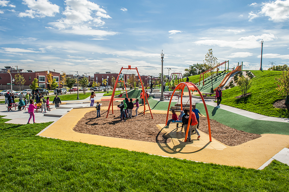 Amusement park design，environmental design，children，parent-child interaction ，outdoor，Play with water，sandy beach，forest，children，hexagon，