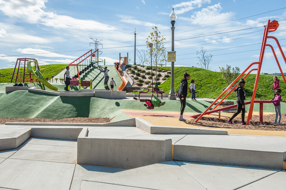 Amusement park design，environmental design，children，parent-child interaction ，outdoor，Play with water，sandy beach，forest，children，hexagon，