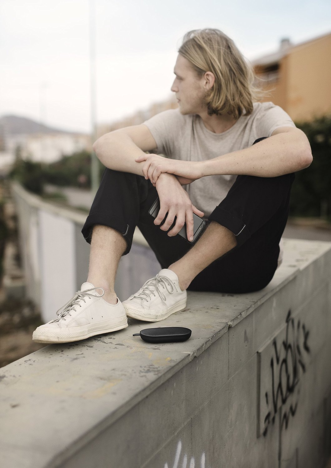 b&o，loudspeaker box，portable，Bluetooth，