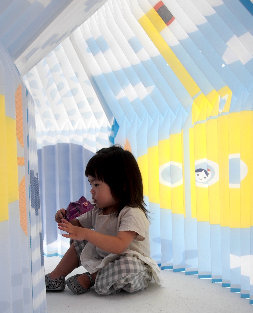 Foldable toy house，product design，fold，