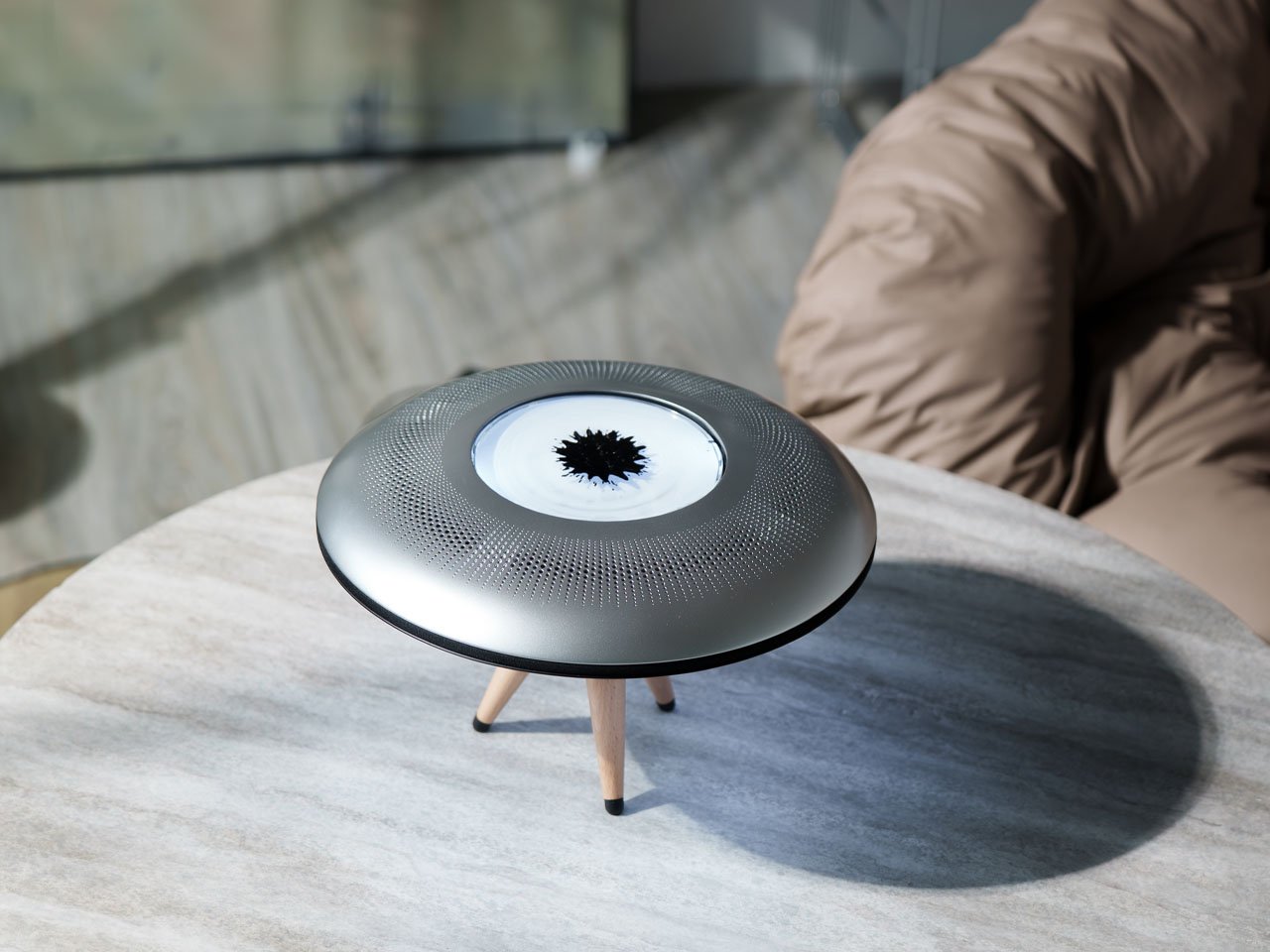 Ferromagnetic fluid，Visual Music，Bluetooth audio，Desktop Art，Black Technology，