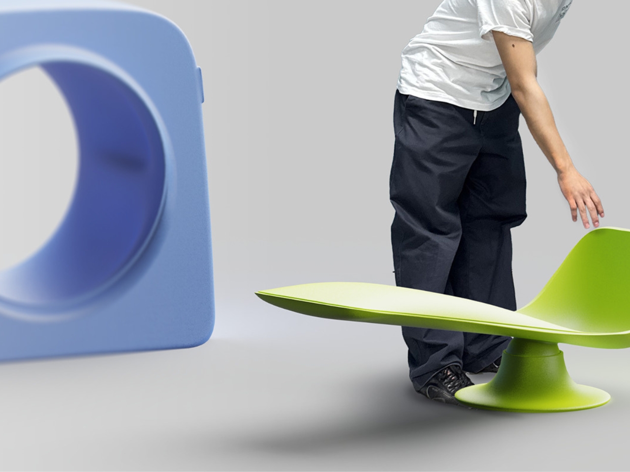 Childhood memory，chair，Rotatable，interactive quality，Environmental protection design，