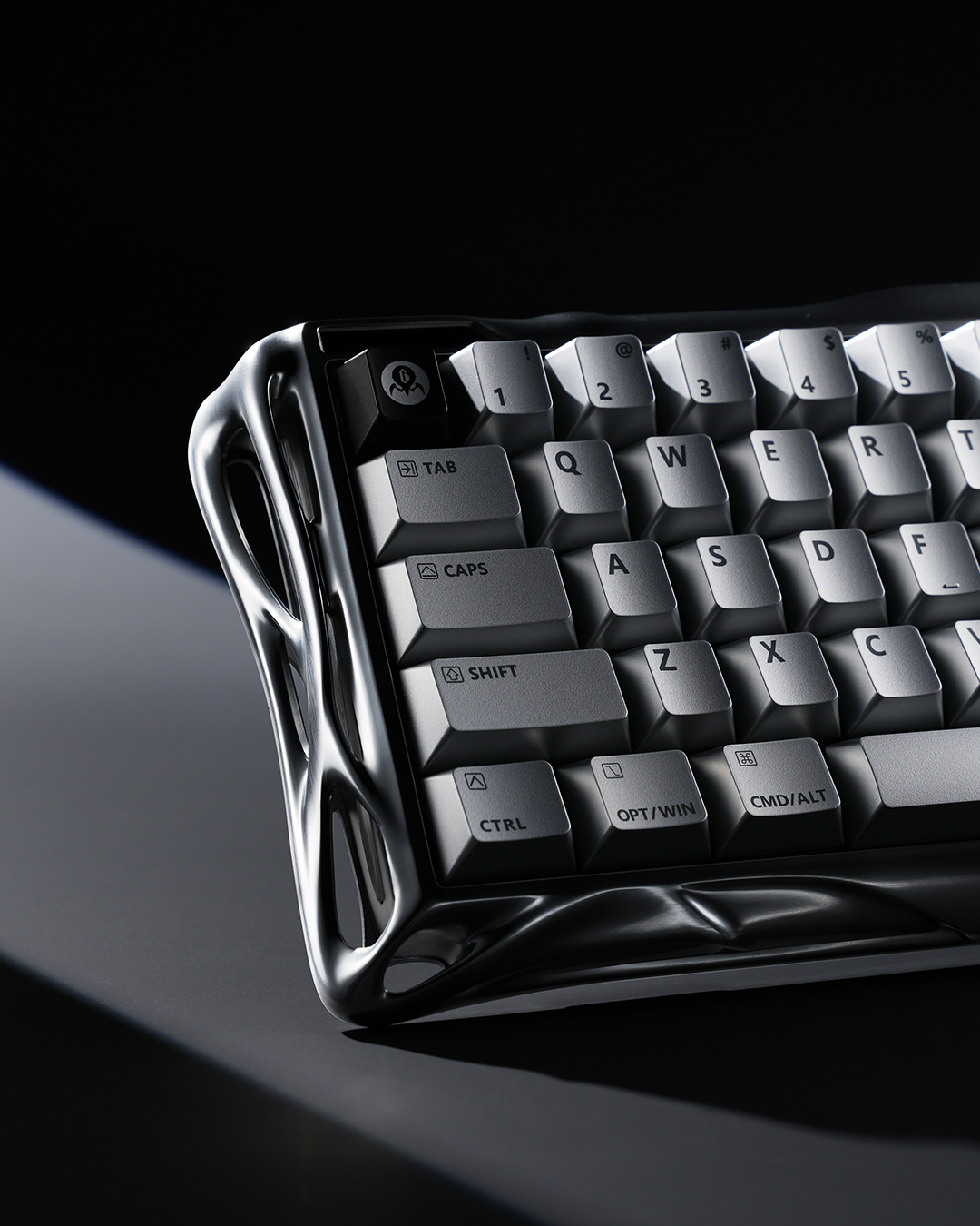 Gaming keyboard，industrial design，Mecha Tide Play，Game peripherals，Skeleton Design，
