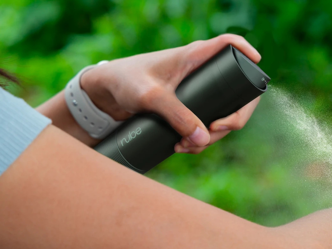 Personal protective equipment，NUBE，Manual spray bottle，conceptual design，