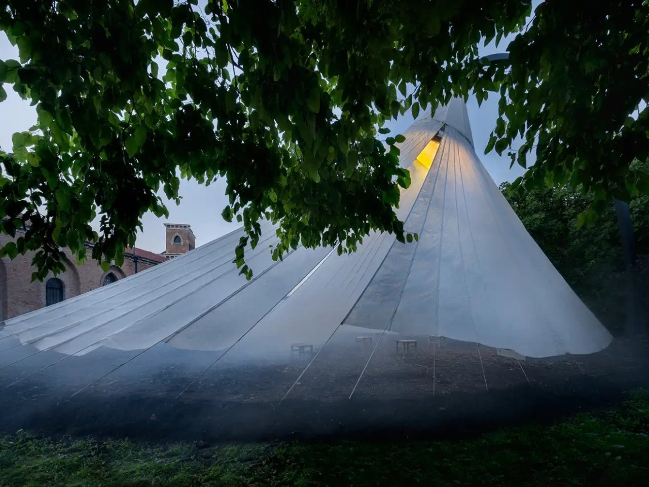 Chinese paper umbrella，Chinese，Paper Umbrella，Artwork，Handmade goods，