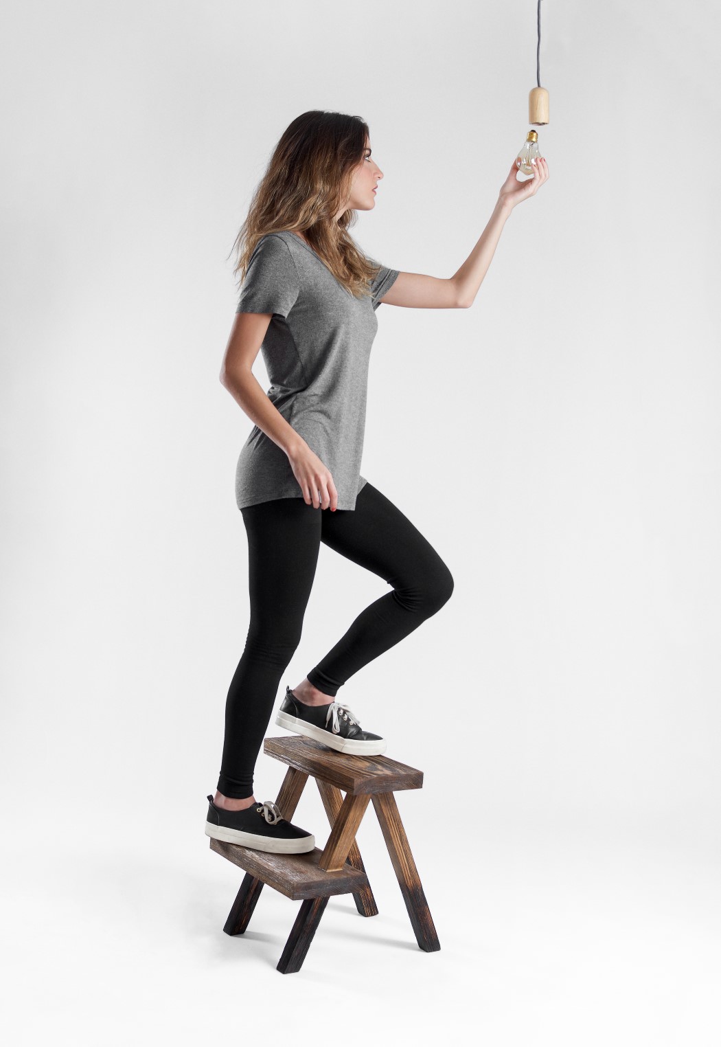 Alexander Cantu，wooden ，stool，Burnt Stool，