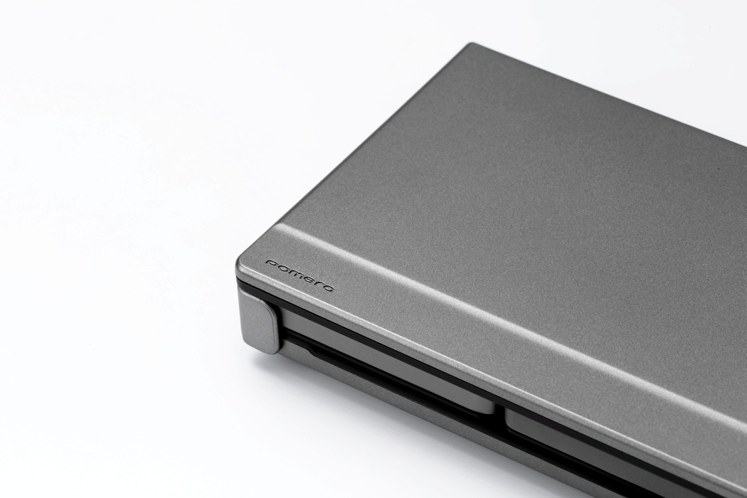 pomera，typewriter，to work in an office，