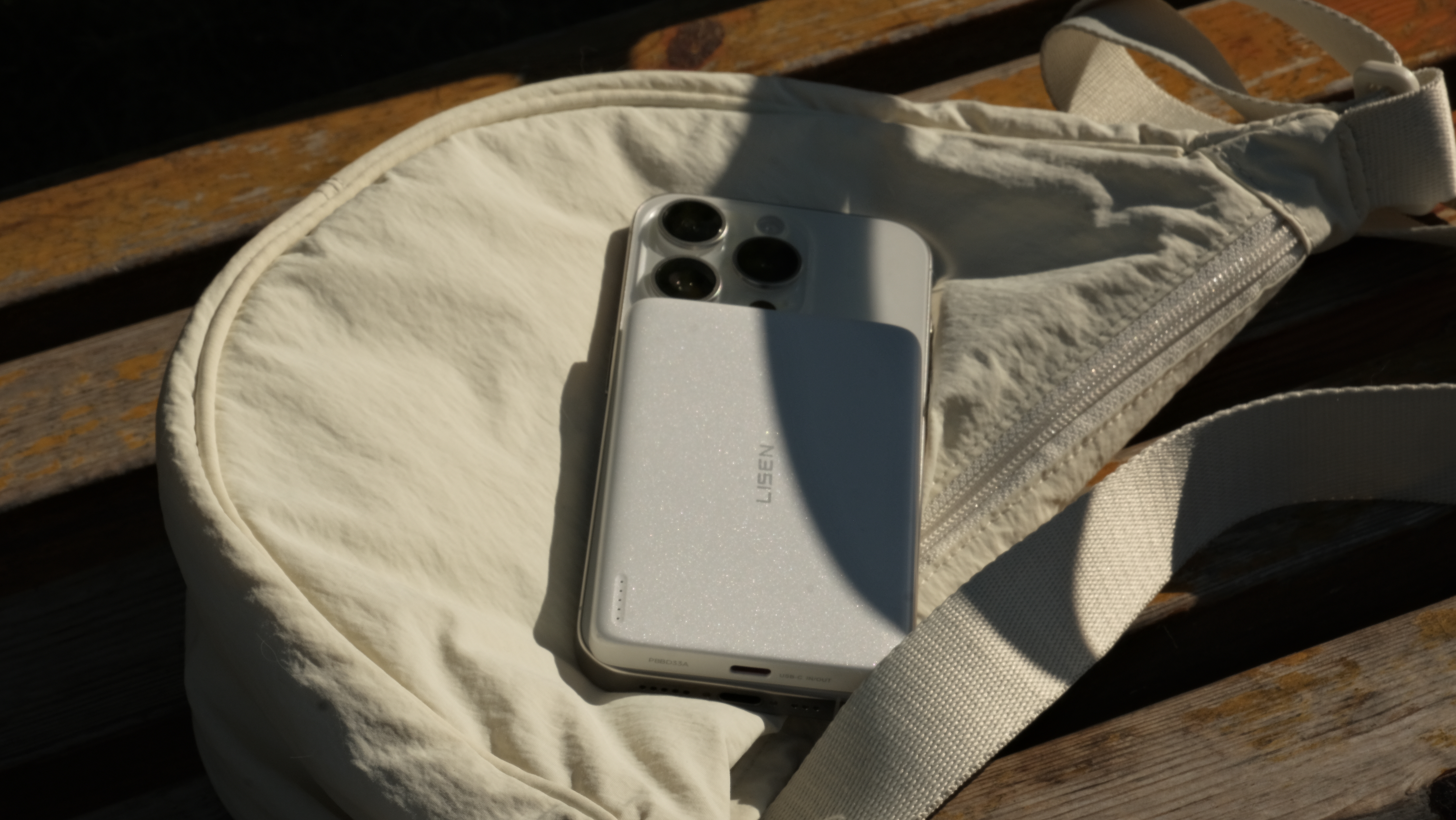 portable source，portable battery，Ultra thin power bank，Ultra-thin mobile power，