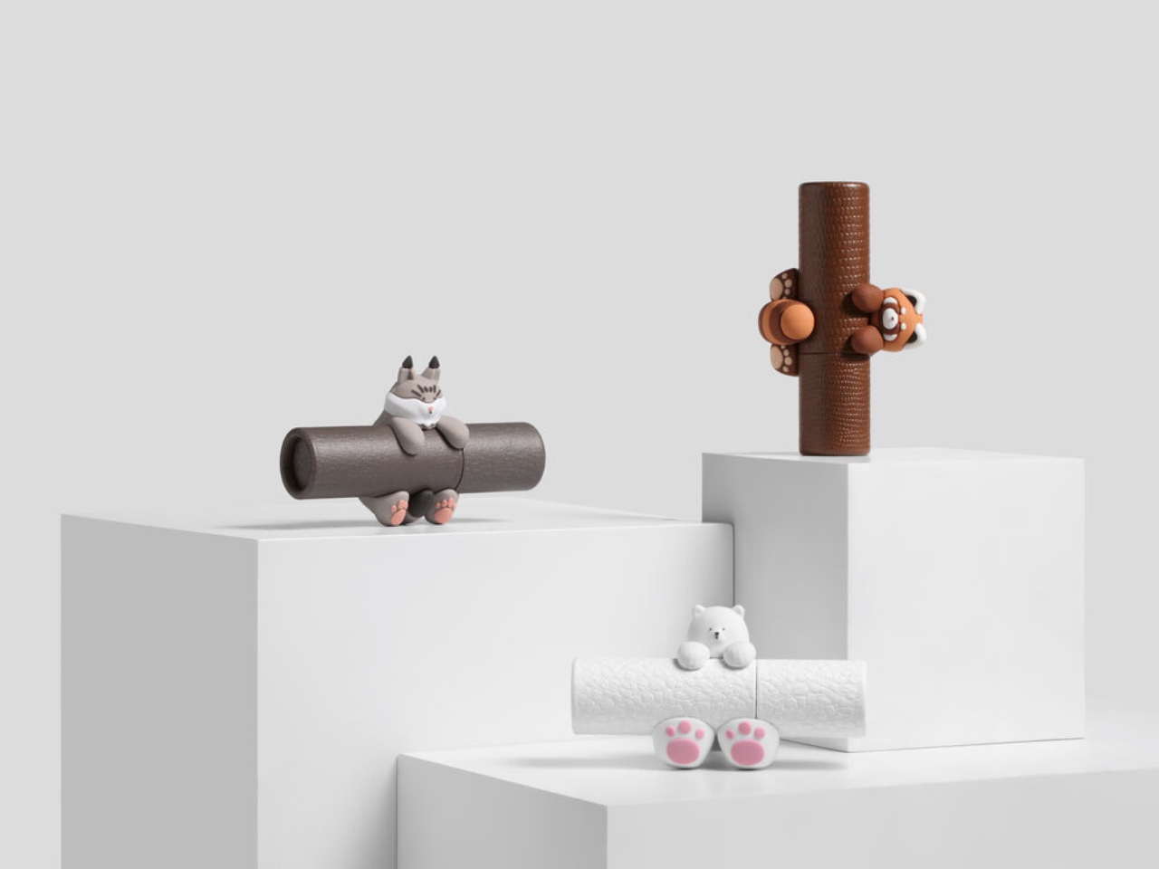 endangered animals，Recycled plastics，PCR，Environmental protection concept，Lipstick，