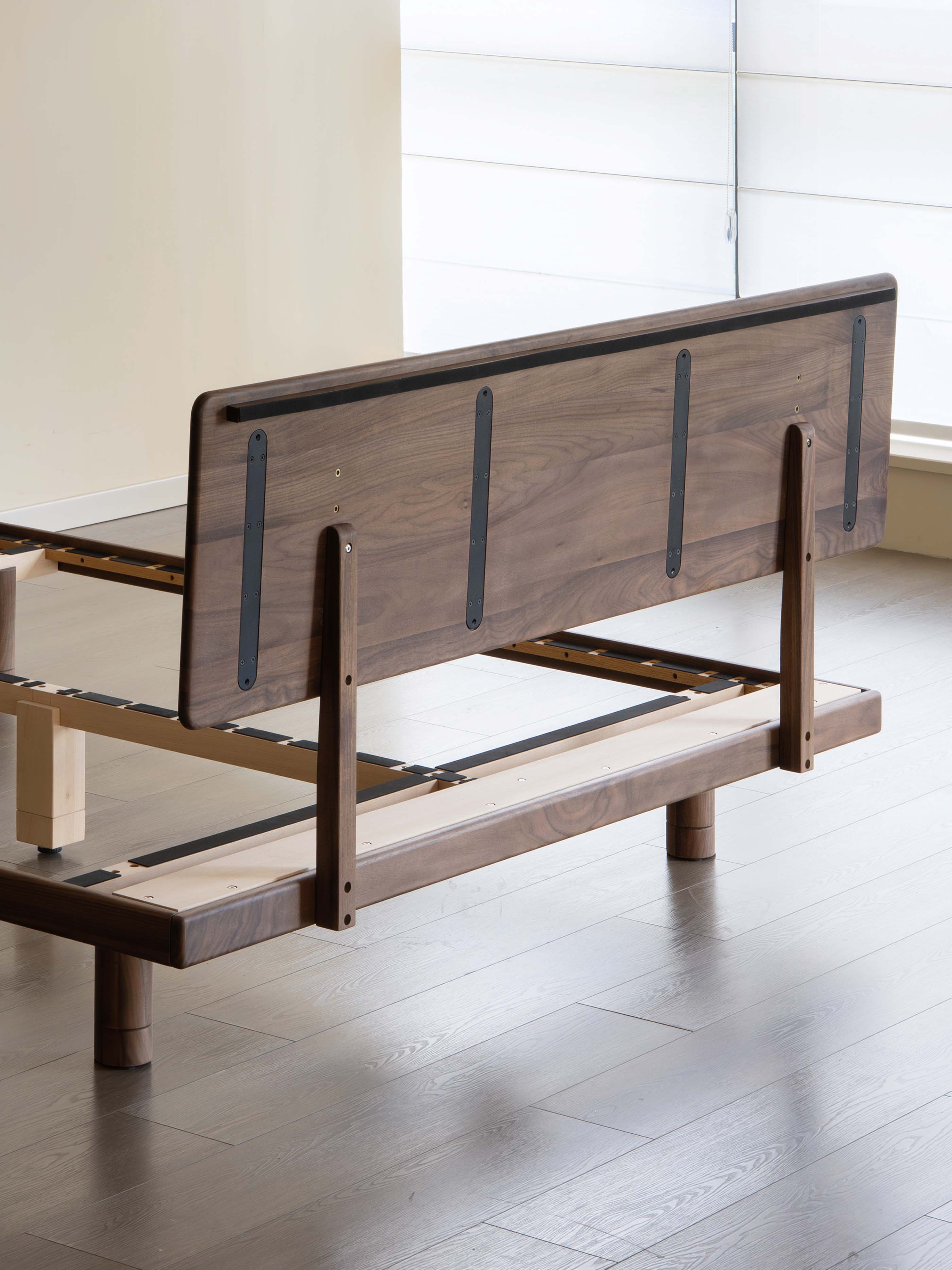 furniture design ，Residential Furniture，Original design，Solid wood furniture，Black walnut furniture，Solid wood bed，