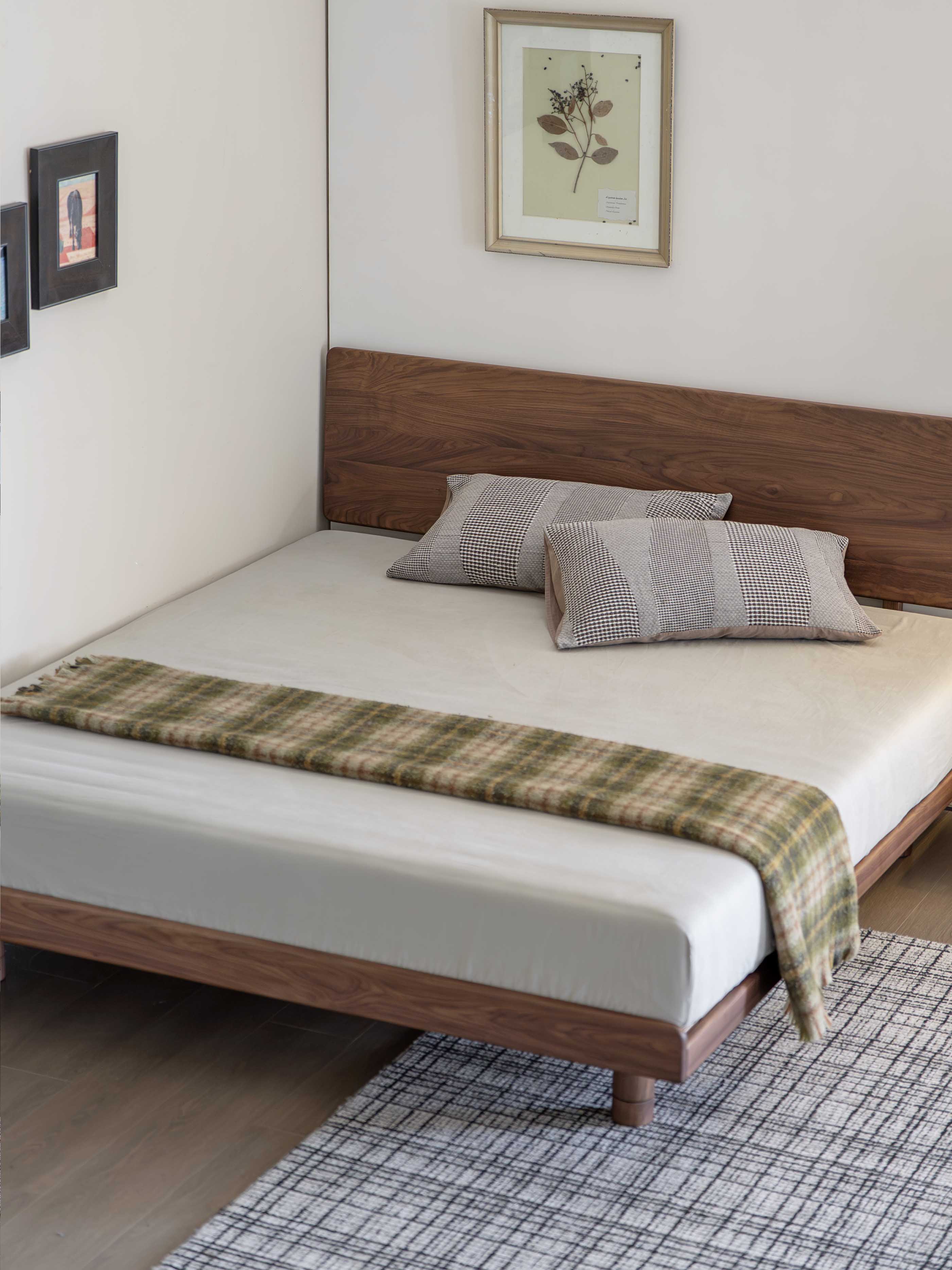 furniture design ，Residential Furniture，Original design，Solid wood furniture，Black walnut furniture，Solid wood bed，